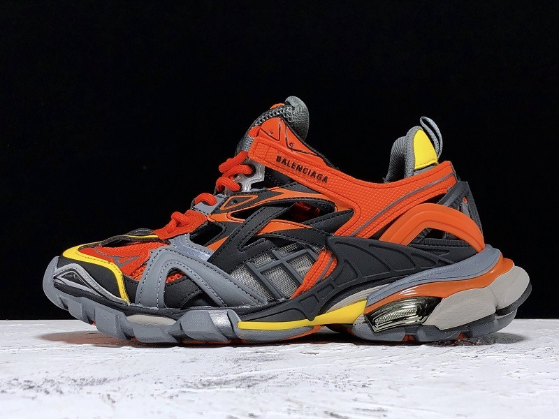 BALENCIAGE TRIPLE TRAINER 4.0