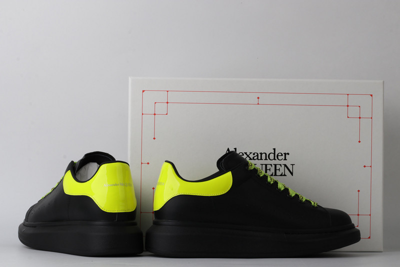 ALEXANDER MCQUEEN SNEAKER
