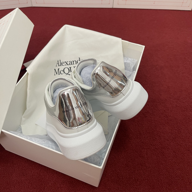 ALEXANDER MCQUEEN SNEAKER