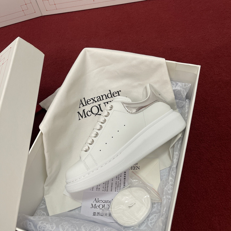 ALEXANDER MCQUEEN SNEAKER