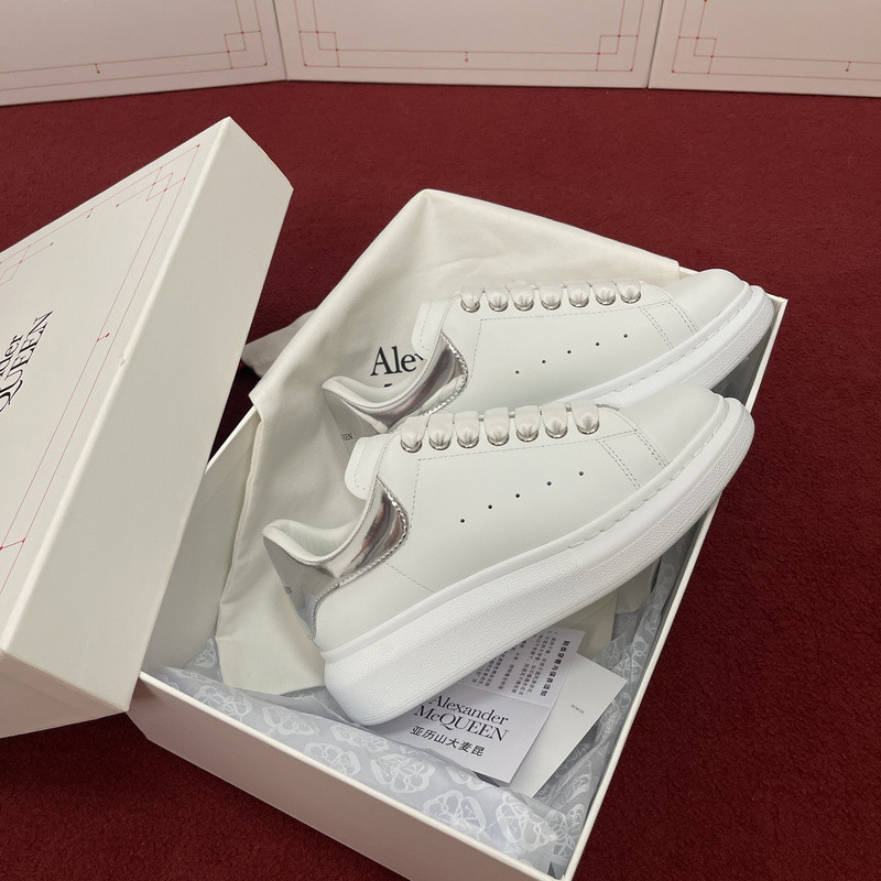 ALEXANDER MCQUEEN SNEAKER