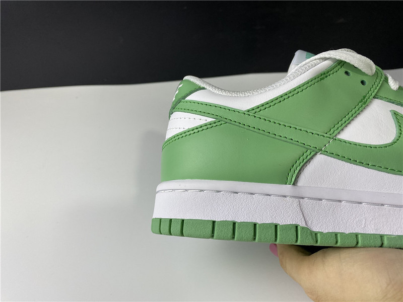Nike SB Dunk Low Green Tender Powder CU1726-188