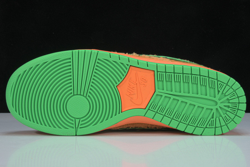 Grateful Dead x Nike SB Dunk Low “orange Bear” CJ5378 800