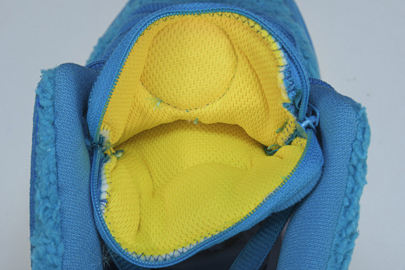 Grateful Dead x Nike SB Dunk Low “Blue Bear” CJ5378-400