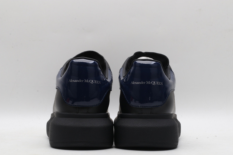 ALEXANDER MCQUEEN SNEAKER