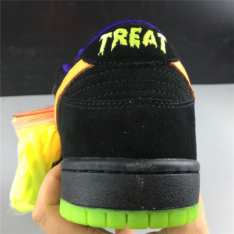 Nike SB Dunk Low Night of Mischief Halloween BQ6817 006( Normal shoe box)
