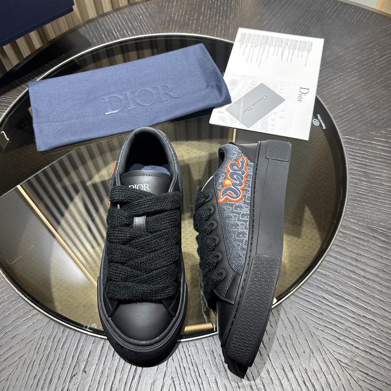 DR B33 SNEAKER