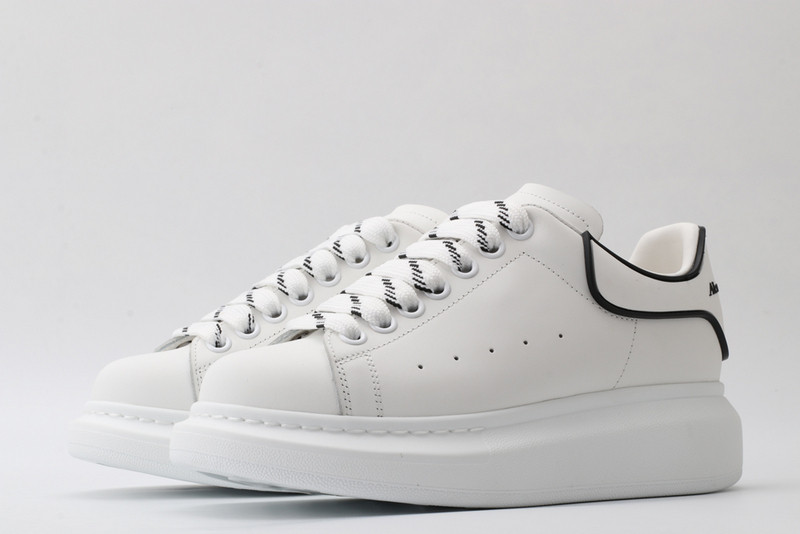 ALEXANDER MCQUEEN SNEAKER