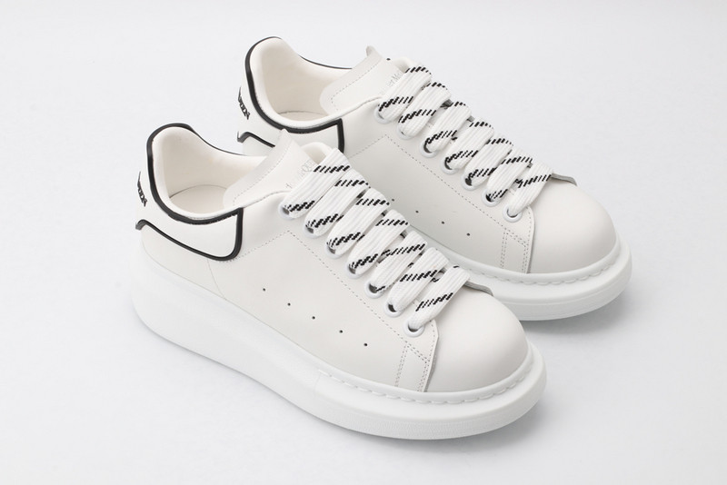 ALEXANDER MCQUEEN SNEAKER