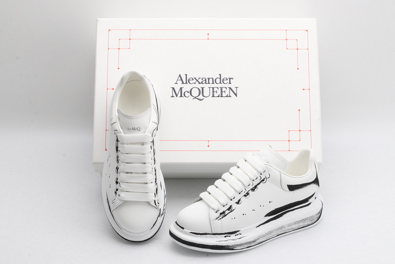 ALEXANDER MCQUEEN SNEAKER