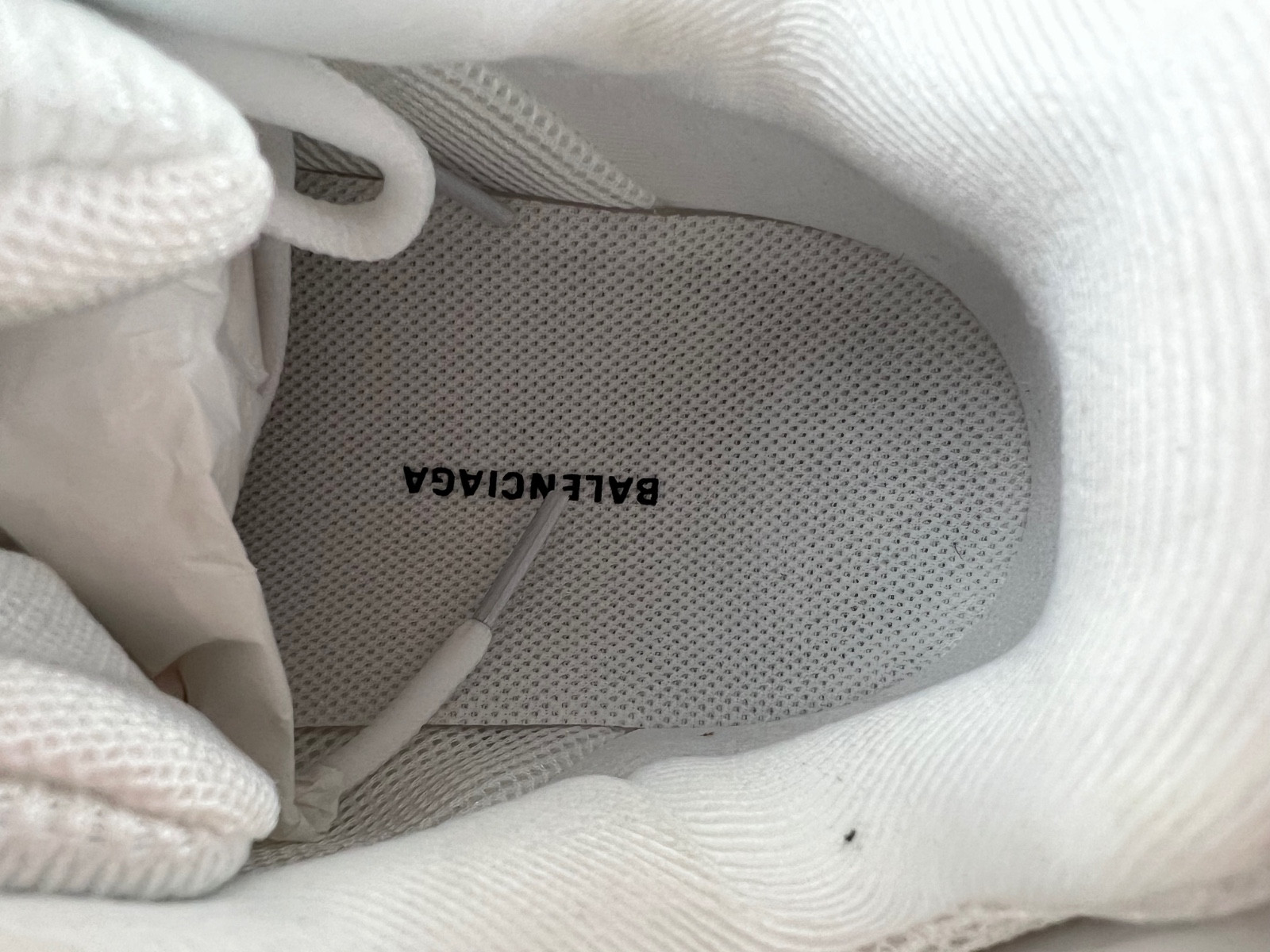 BALENCIAGA TRACK 542436 WTRHW 1090