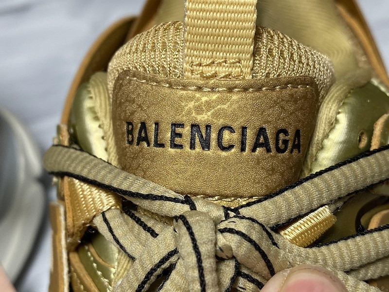 Ba*len*cia*ga tess s. gomma trek low top sneakers (gold) 542023 w2cd1 8000