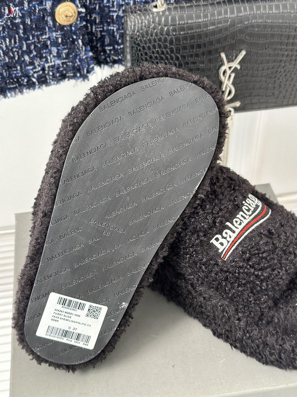 BALENCIAGA SLIDES