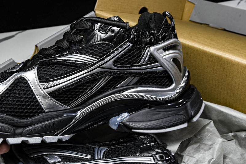 Balenciaga Runner 772767-W3RNY 0322