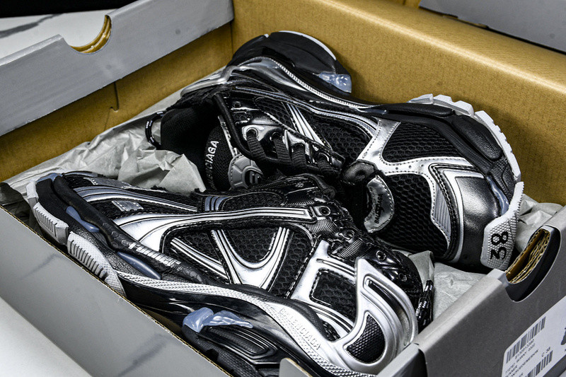 Balenciaga Runner 772767-W3RNY 0322