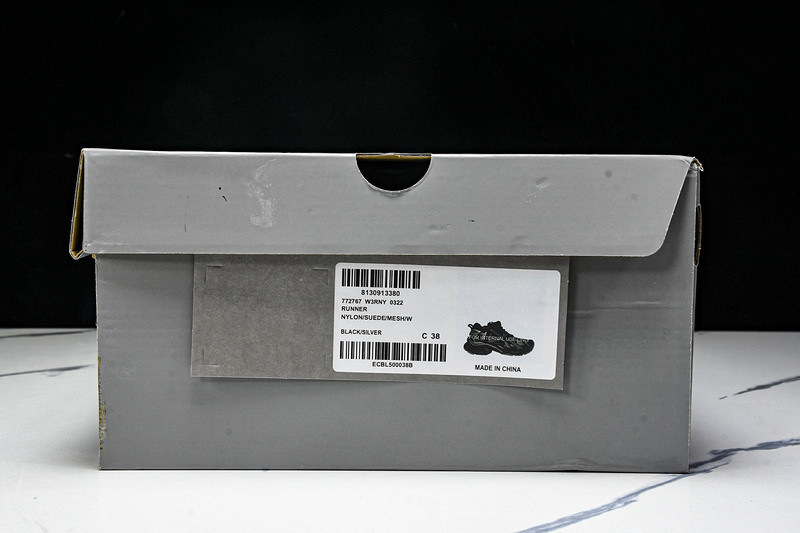 Balenciaga Runner 772767-W3RNY 0322