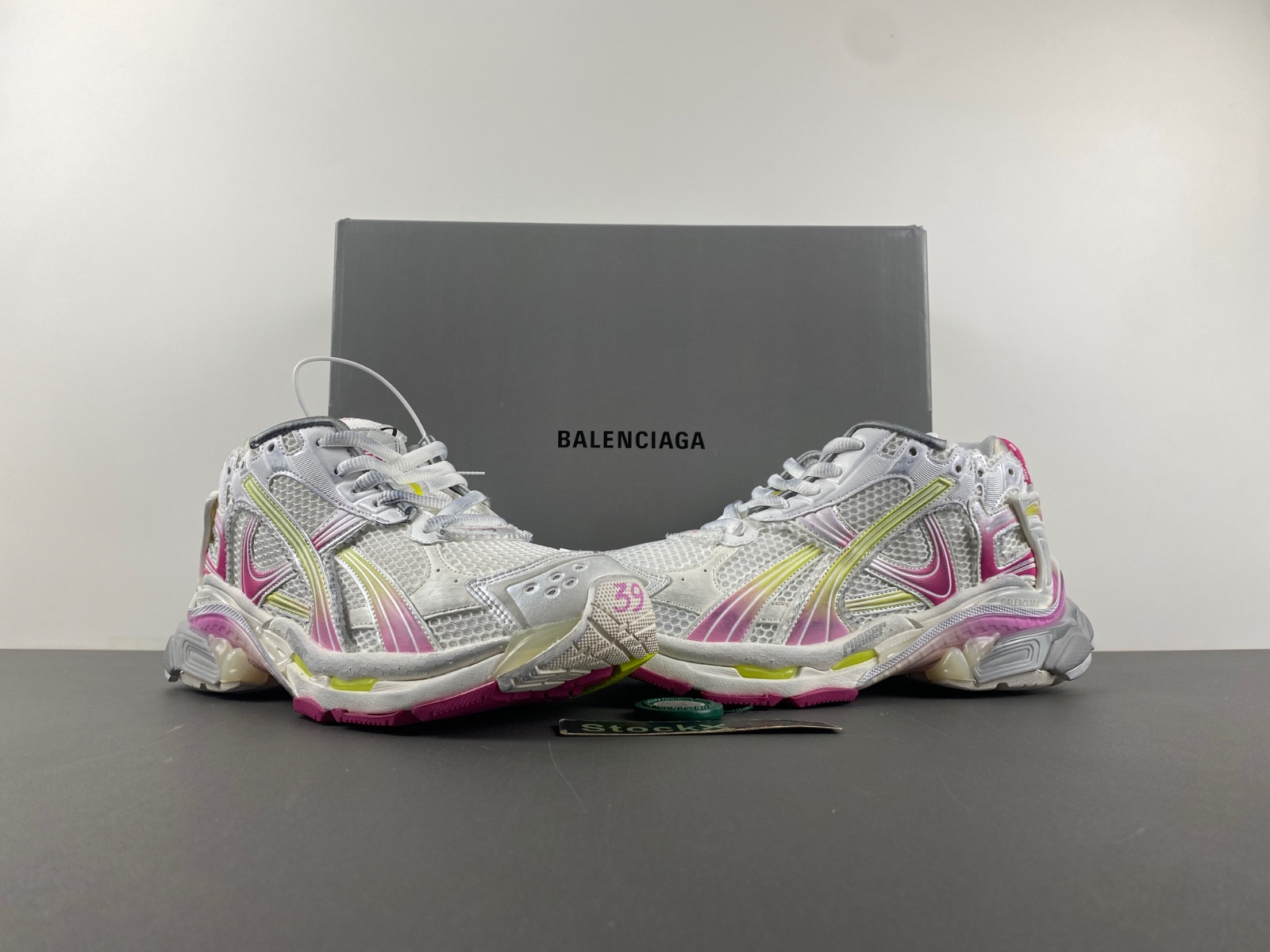 Balenciaga Runner 772767-WRUNG 9517