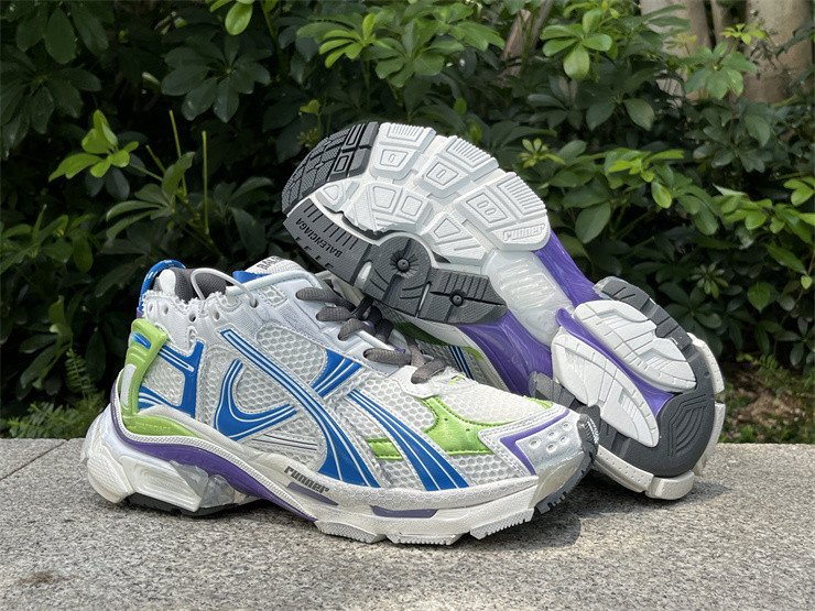 Balenciaga Runner 772774-W3RMU-9043