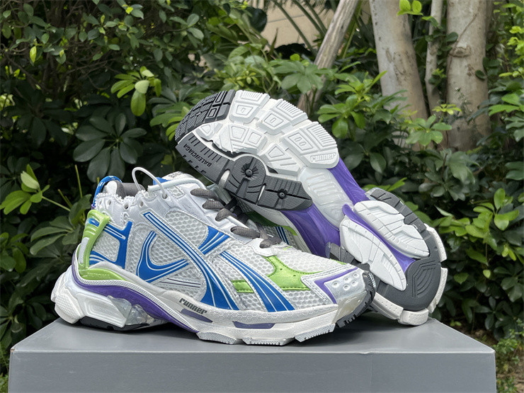 Balenciaga Runner 772774-W3RMU-9043