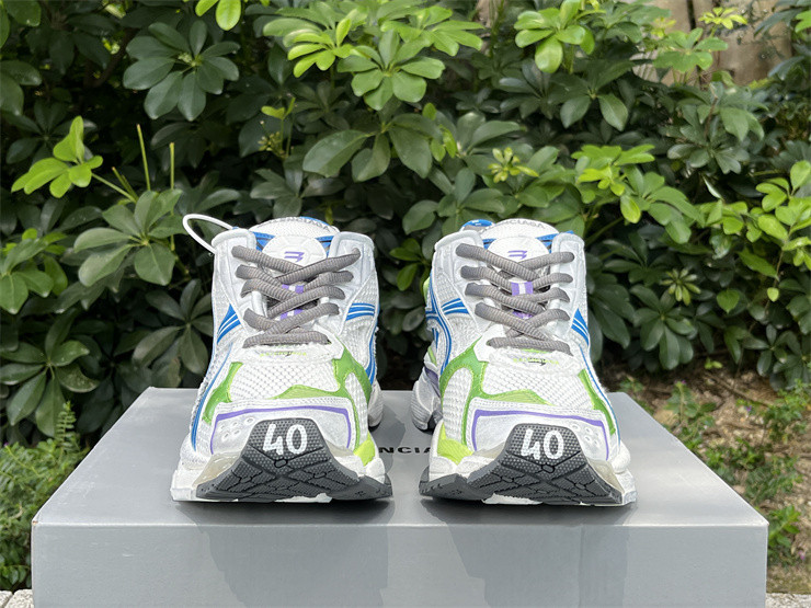 Balenciaga Runner 772774-W3RMU-9043