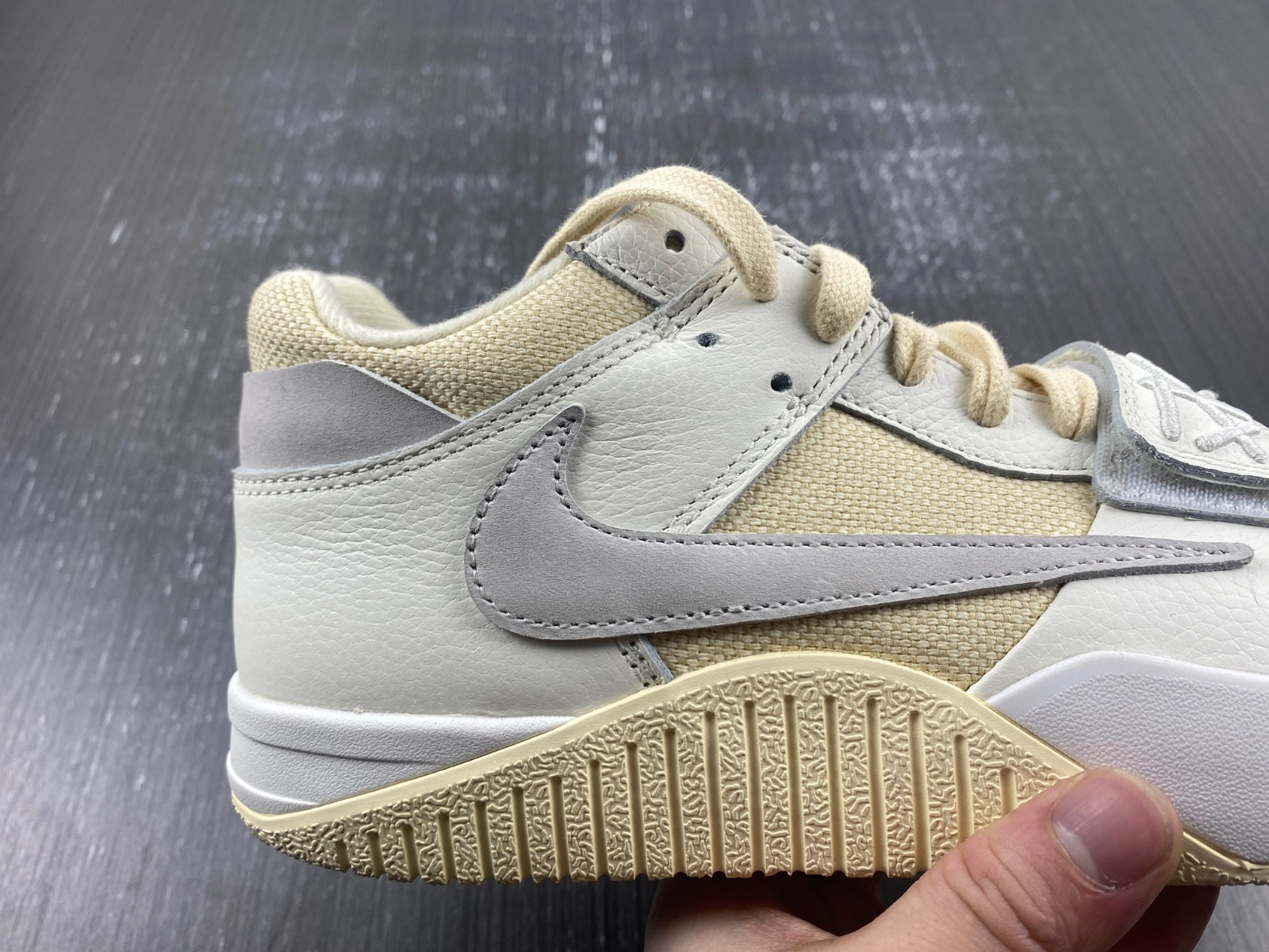 Travis Scott x Jordan Jumpman Jack Triple White FZ8117-003