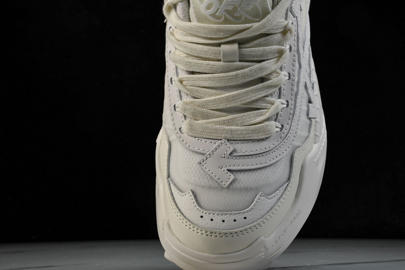 OW C/O ODSY-1000 SPORTS SHOES