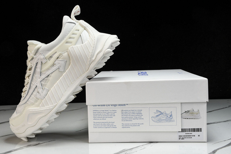 OW C/O ODSY-1000 SPORTS SHOES