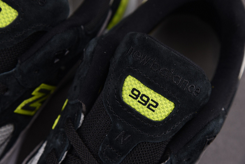 New Balance 992 MiUSA Black Grey Volt Men