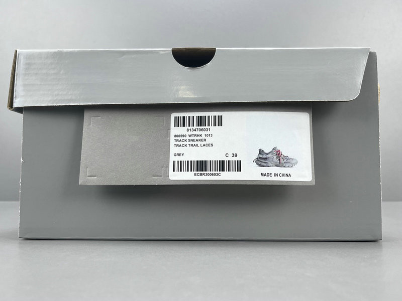 BALENCIAGA TRACK 800590 WTRHK 1013