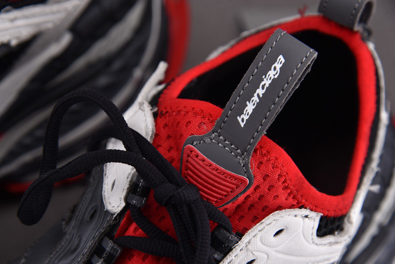 BALENCIAGA Black&Red Platform Sneaker