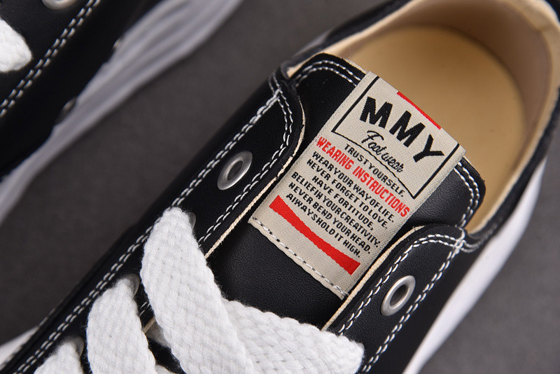 Ma*s*n mihara sneakers(Ma*s*n hank og sole black white)