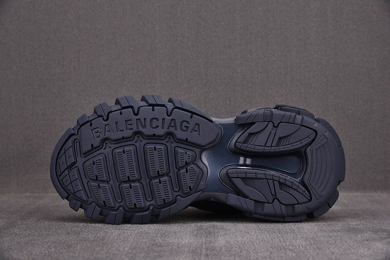 Ba*len*cia*ga track 542023 w1th 1904