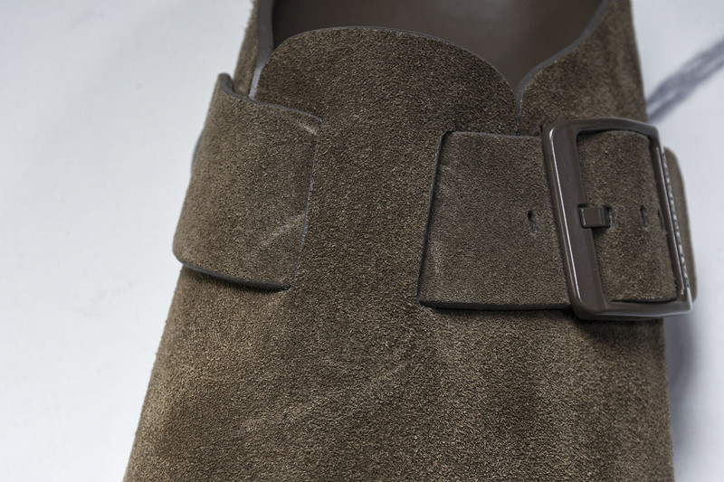 Ba*len*cia*ga Ba*len*cia*ga brown ‘sunday’ suede slides