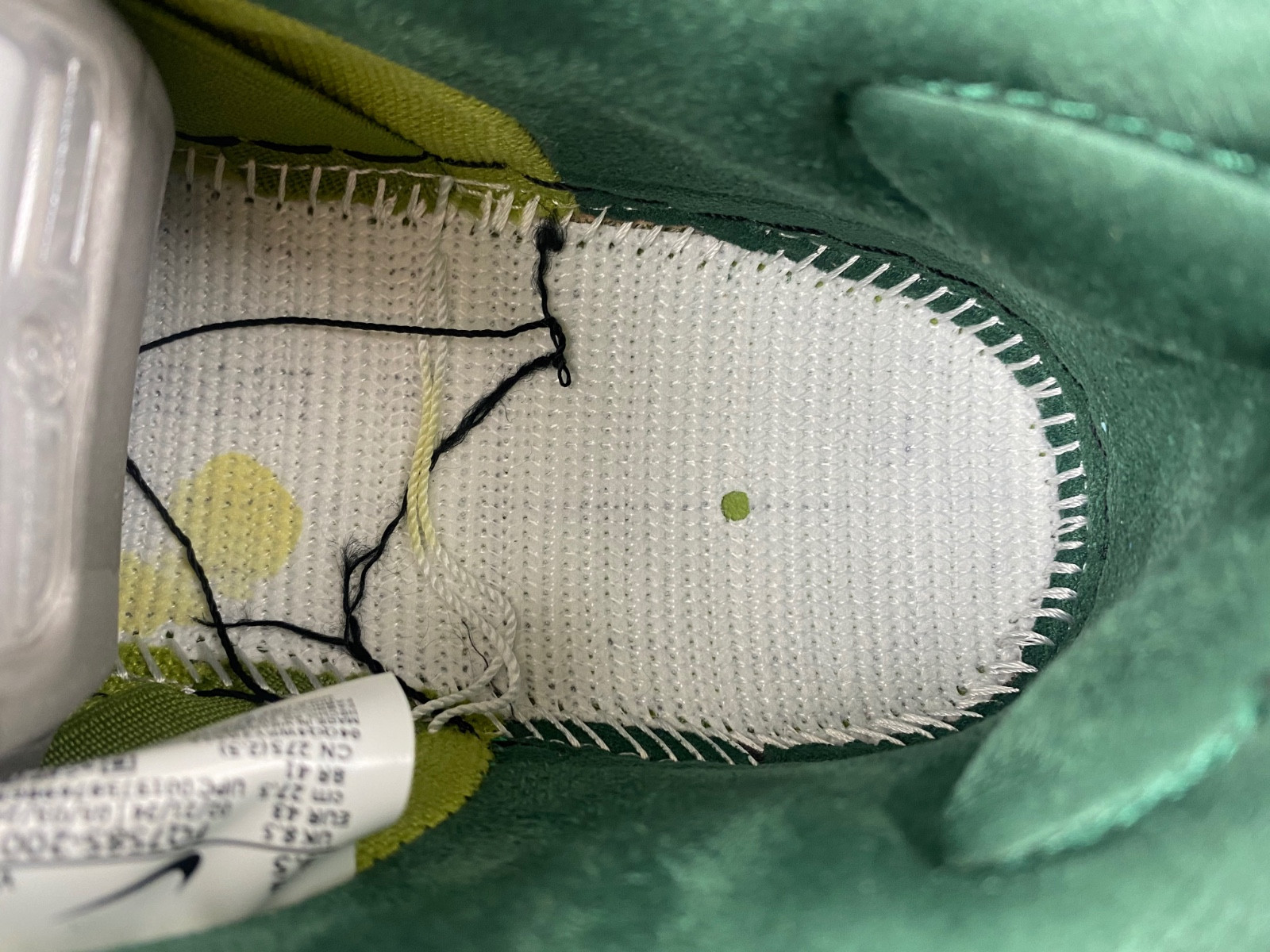 Nike SB Dunk Low "Escargot" FQ7585-200