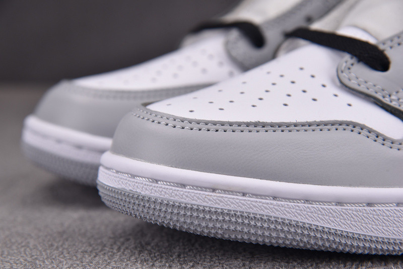 Air Jordan 1 Low OG "Barons" CZ0790-110