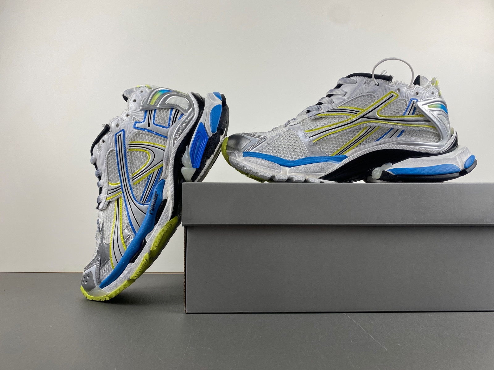 Ba*len*cia*ga runner 772774-w3rny-0213