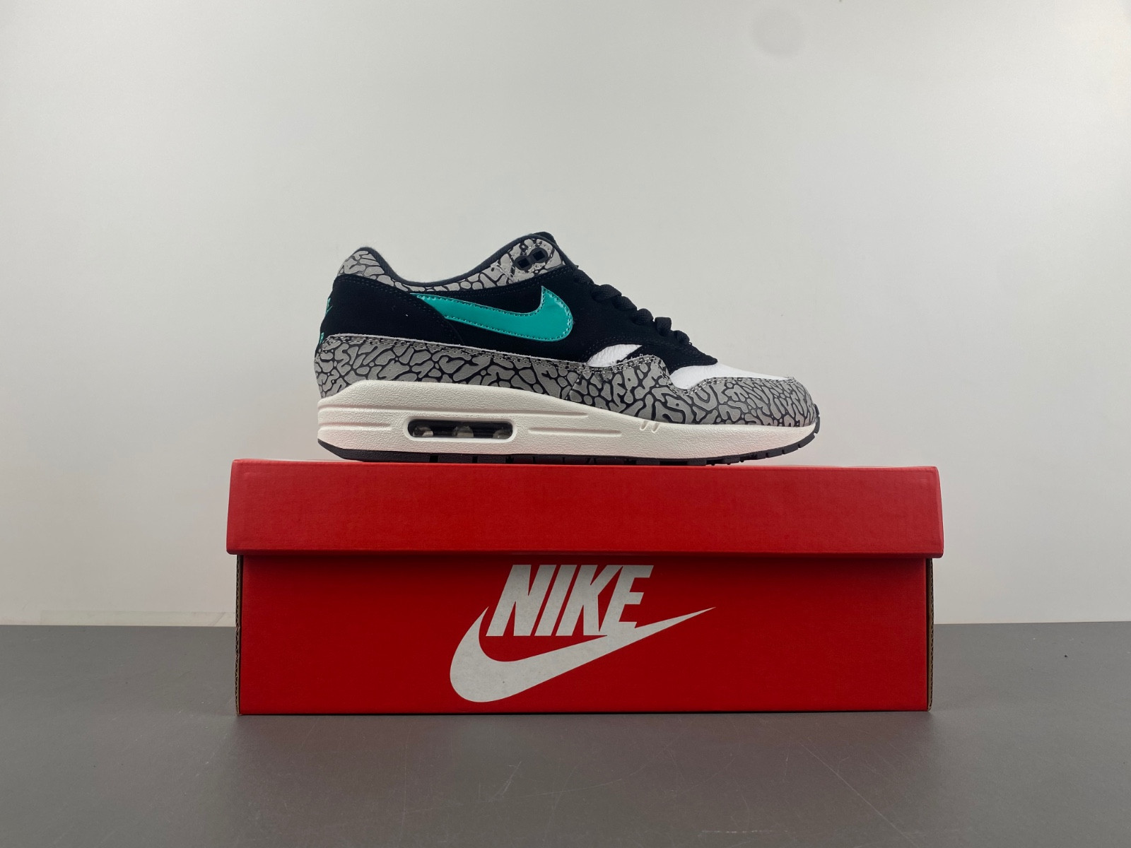 Air Max 1 Atmos Elephant - 908366-001