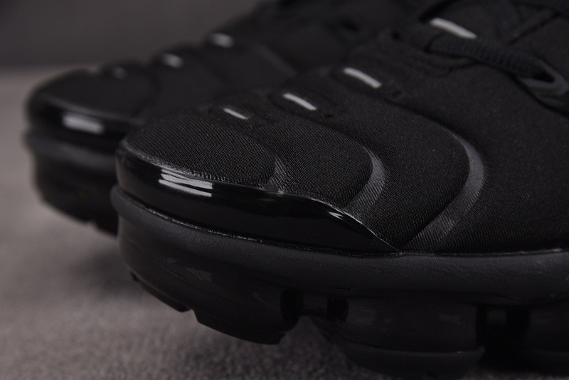 Nike Air VaporMax Plus Triple Black Men
