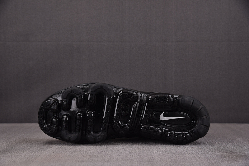 Nike Air VaporMax Plus Triple Black Men
