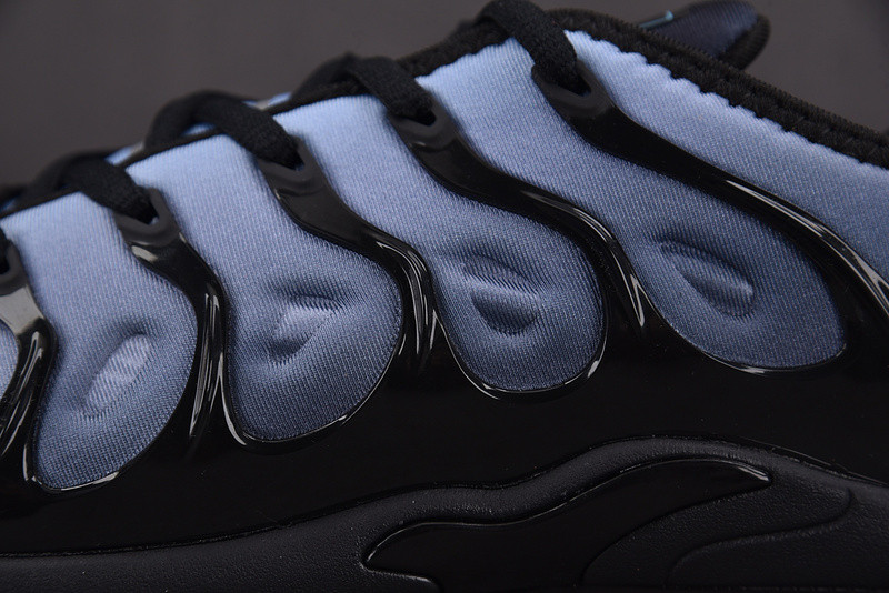 Nike Air VaporMax Plus 