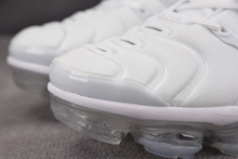 NEW Nike Air VaporMax Plus White Pure Platinum 924453-100
