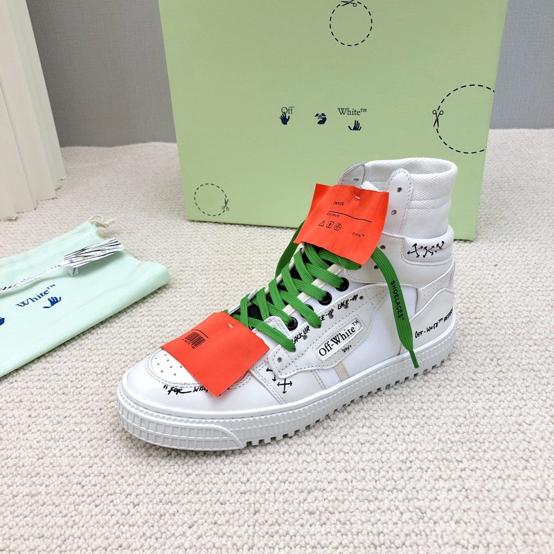 Off-White c/o Virgil Abloh