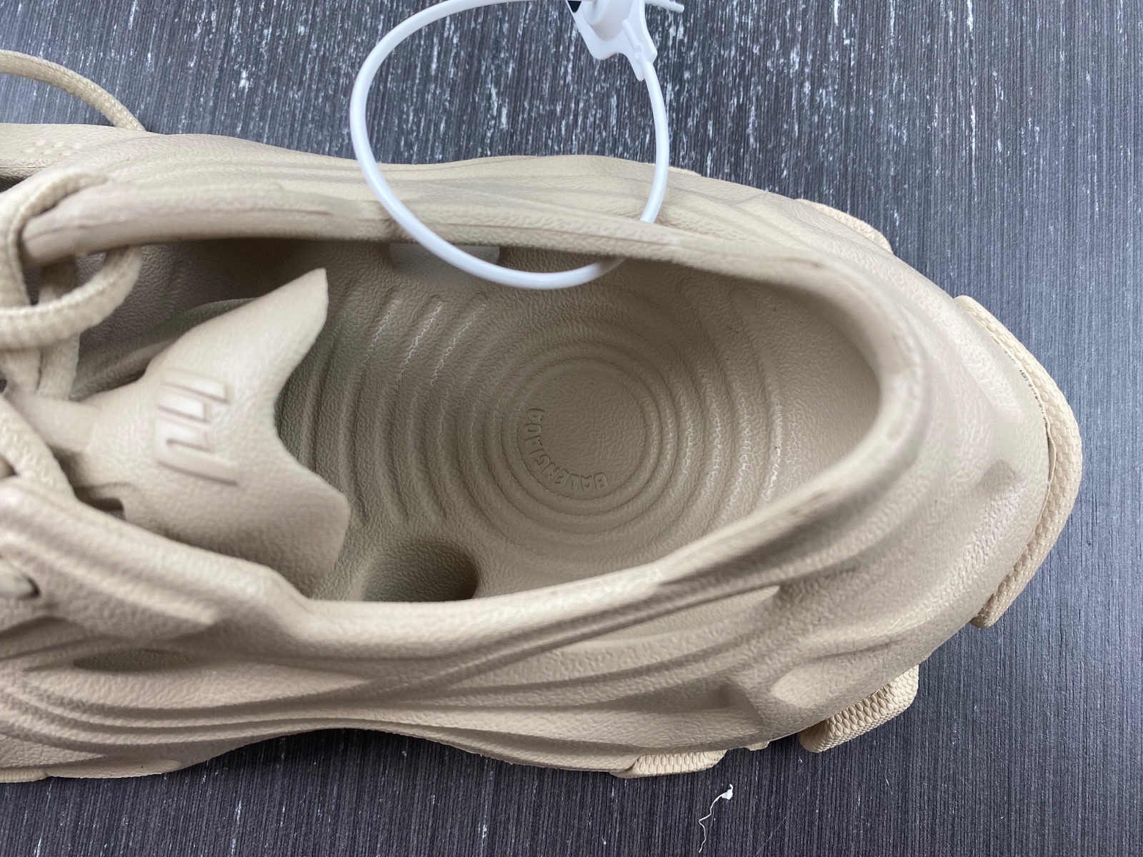 Ba*len*cia*ga blc* hd lace-up sneaker 702416w3ces9300