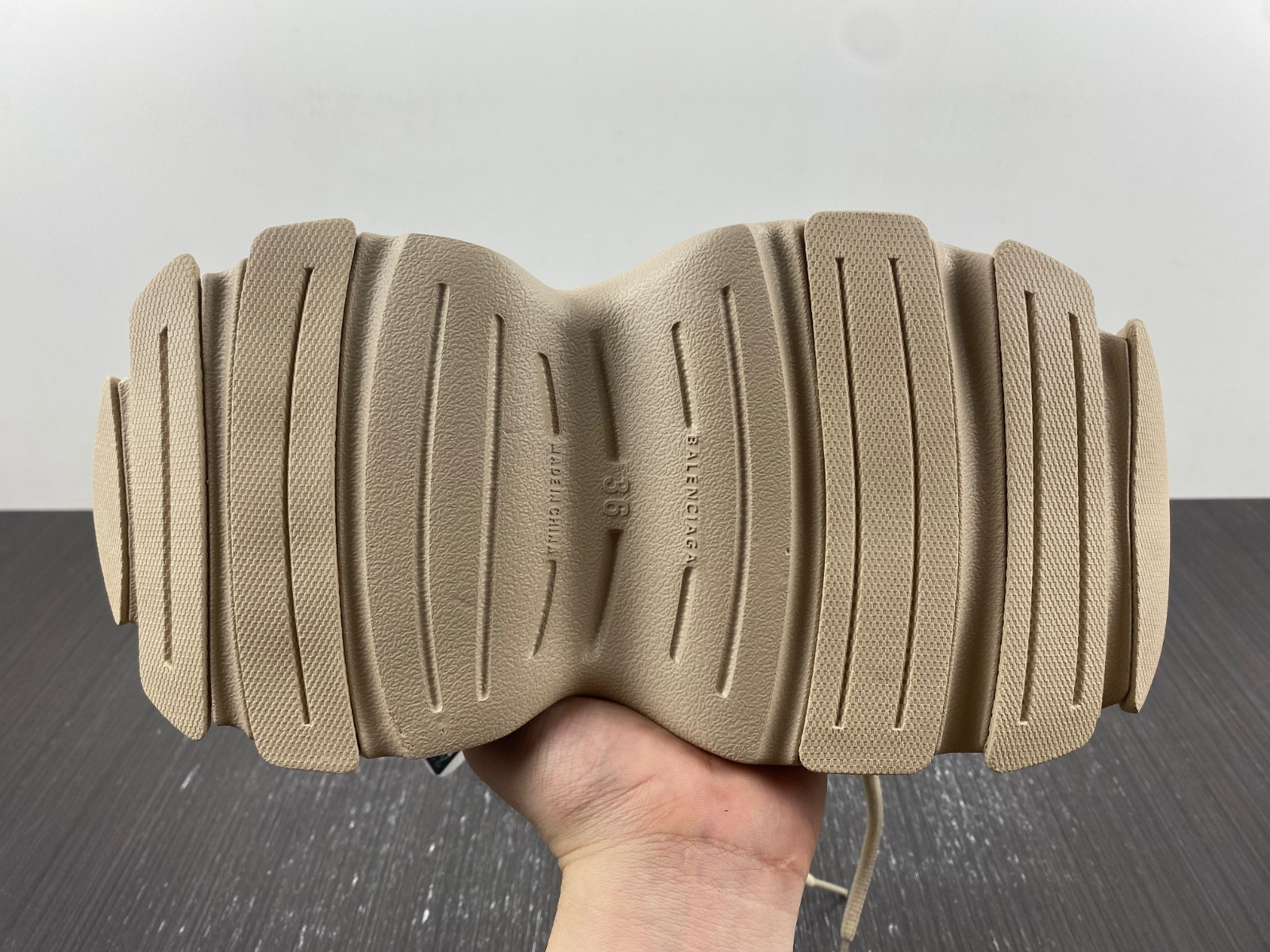 Ba*len*cia*ga blc* hd lace-up sneaker 702416w3ces9300