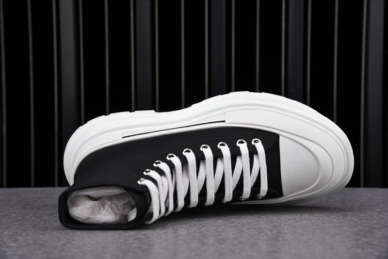 ALEXANDER MCQUEEN SNEAKER