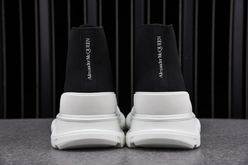 ALEXANDER MCQUEEN SNEAKER