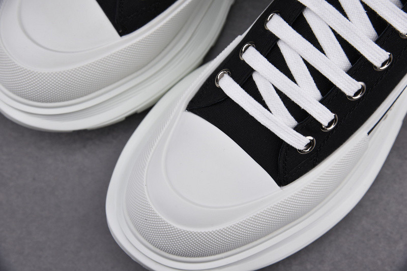 ALEXANDER MCQUEEN SNEAKER