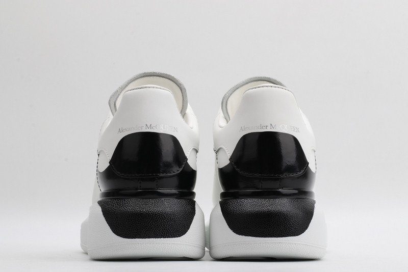 ALEXANDER MCQUEEN SNEAKER