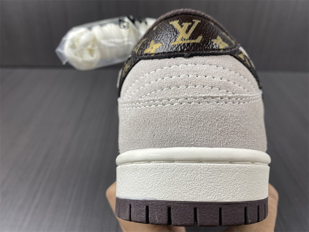 Nike SB Dunk Low Loon BQ6817-020