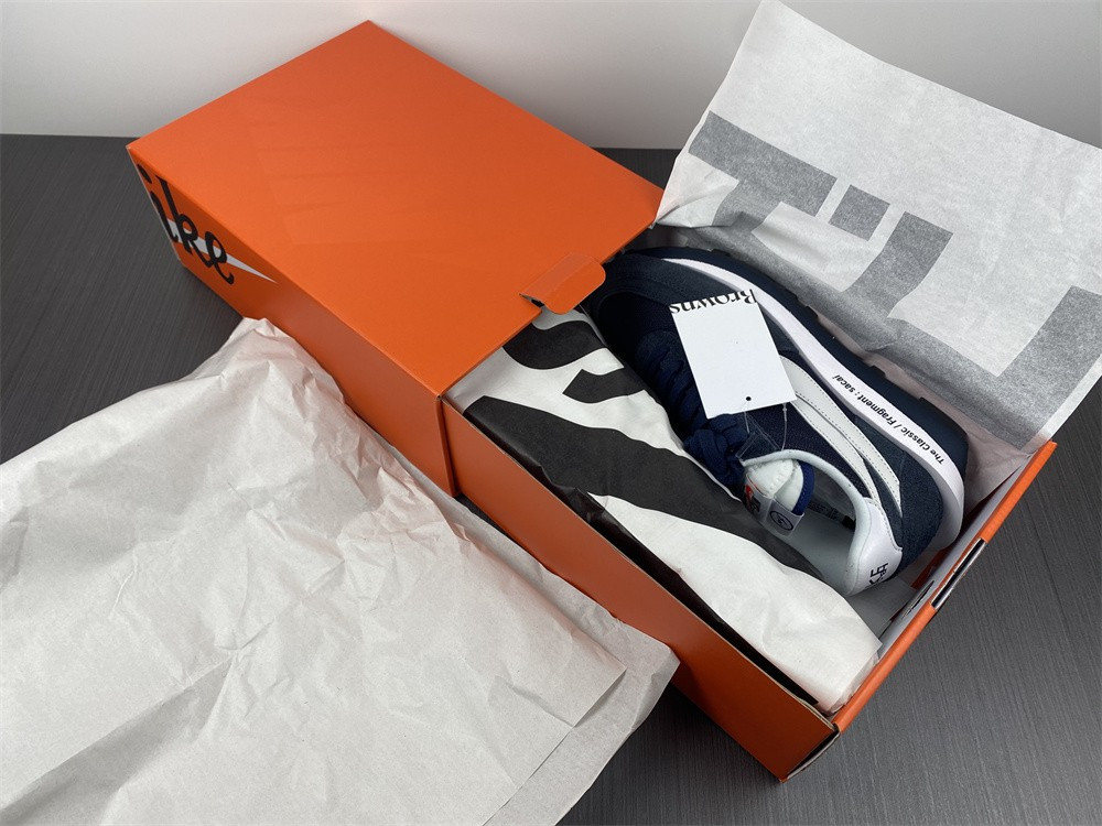 FRAGMENT X SACAI X NIKE LDV WAFFLE 